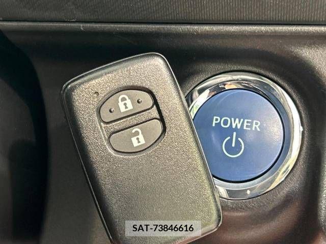 Toyota AQUA 2017-02 356224-7