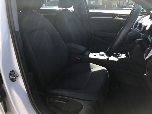 Audi A3 SEDAN 2019-12 16628-4