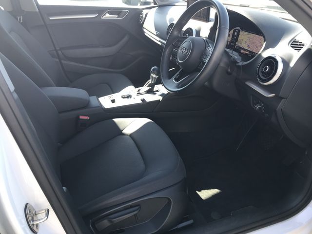 Audi A3 SEDAN 2019-12 16628-3