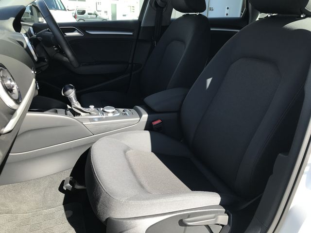 Audi A3 SEDAN 2019-12 16628-7