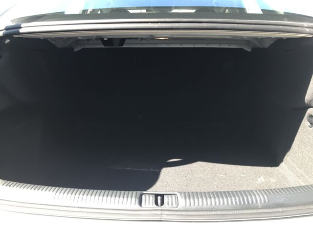Audi A3 SEDAN 2019-12 16628-9