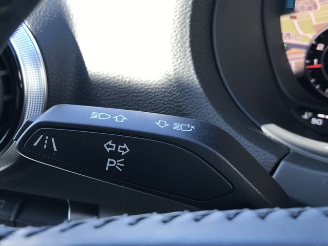 Audi A3 SEDAN 2019-12 16628-12