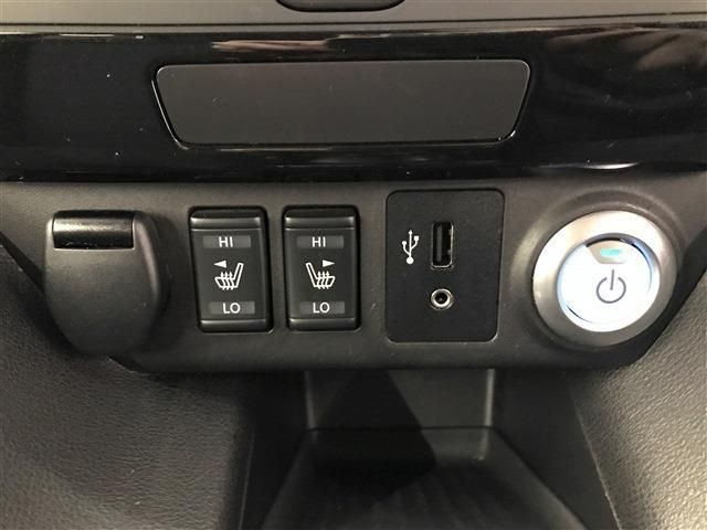 Nissan LEAF 2018-08 3713-17