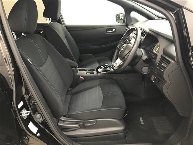 Nissan LEAF 2018-08 3713-9