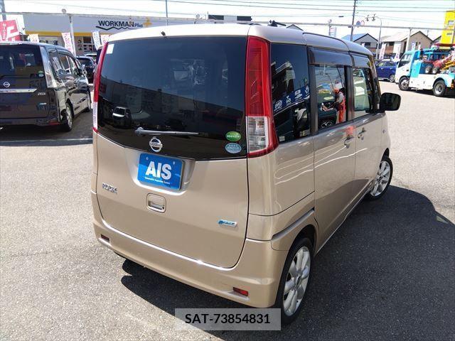 Nissan ROOX 2012-12 276180-2