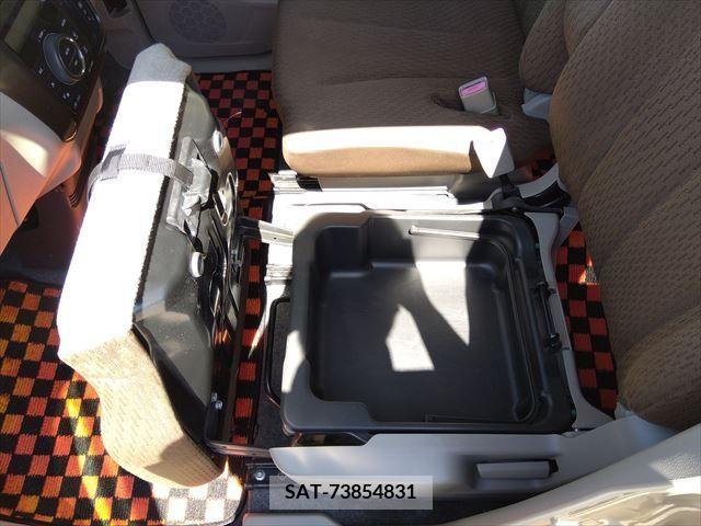 Nissan ROOX 2012-12 276180-11