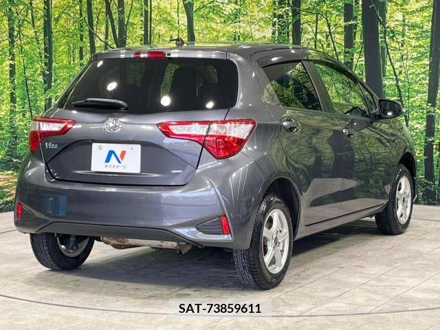 Toyota VITZ 2017-04 382099-17