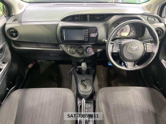 Toyota VITZ 2017-04 382099-1