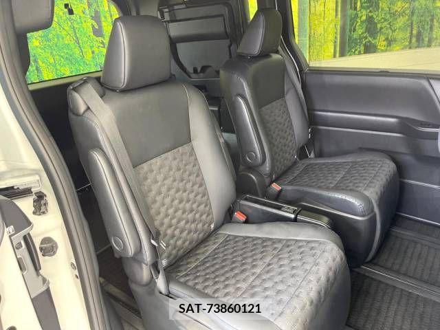Toyota VOXY HYBRID 2023-01 336815-9