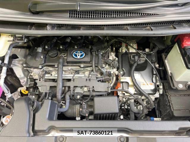 Toyota VOXY HYBRID 2023-01 336815-18