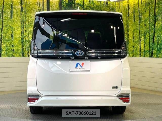 Toyota VOXY HYBRID 2023-01 336815-15