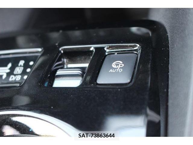 Nissan LEAF 2019-09 244733-16