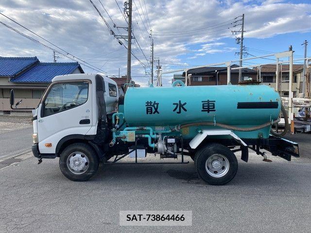 Hino DUTRO 2011-02 359475-7