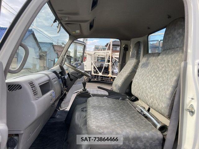 Hino DUTRO 2011-02 359475-13