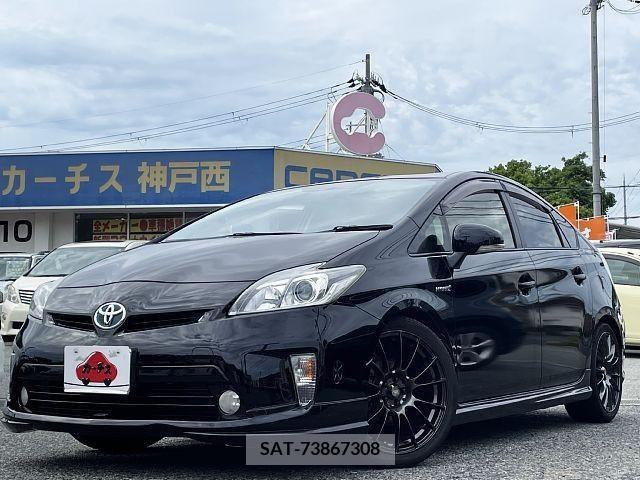 Toyota PRIUS 2014-07 282128-0