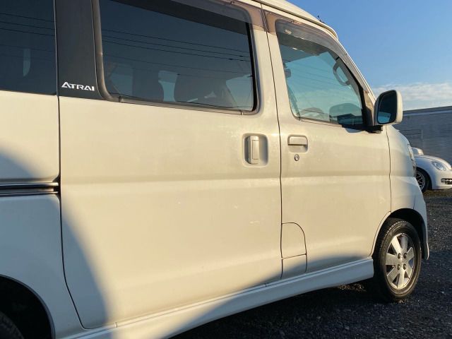 Daihatsu ATRAI WAGON 2007-01 184233-8