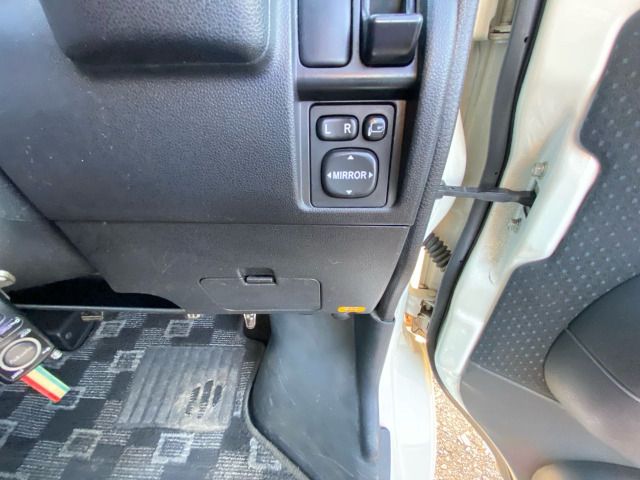Daihatsu ATRAI WAGON 2007-01 184233-18