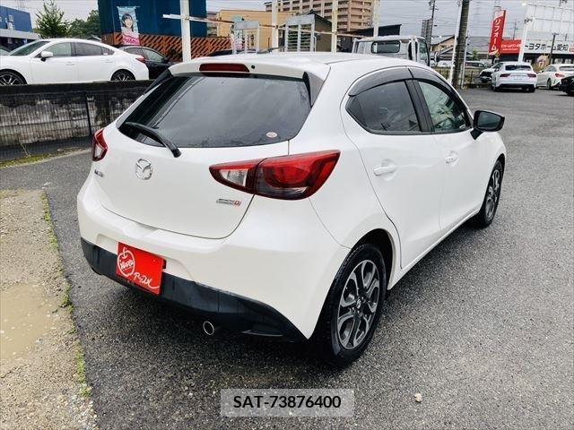 Mazda DEMIO 2015-11 267661-4