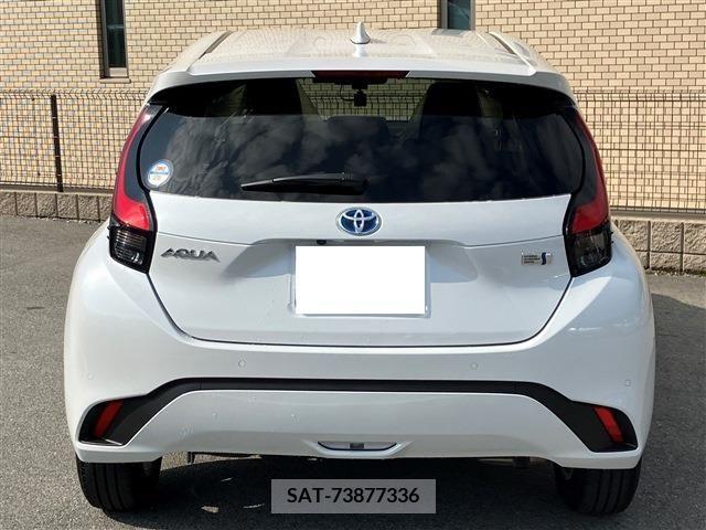 Toyota AQUA 2023-01 313352-6