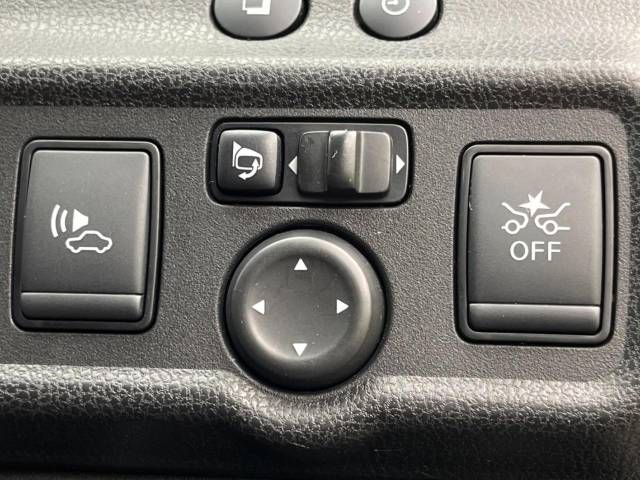 Nissan NOTE 2018-10 28820-4