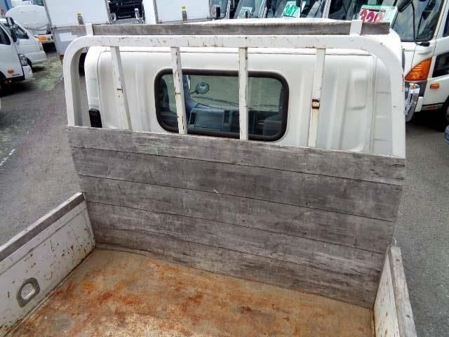 Mazda TITAN 2018-05 8030-10