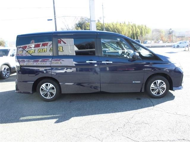 Nissan SERENA 2020-11 182215-2