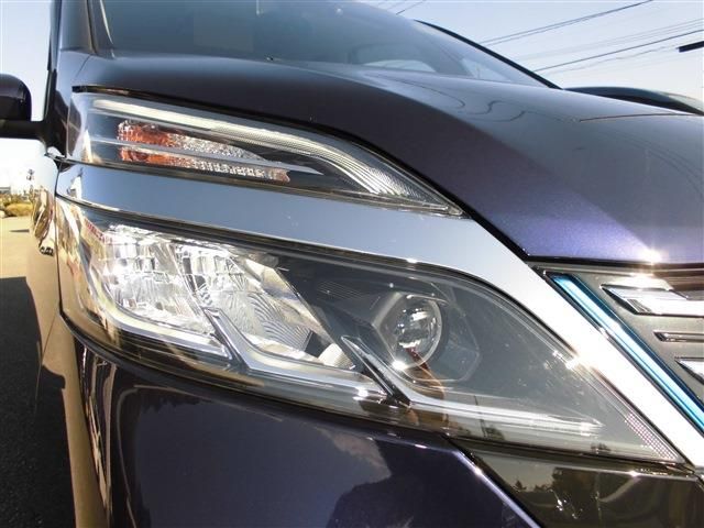 Nissan SERENA 2020-11 182215-26