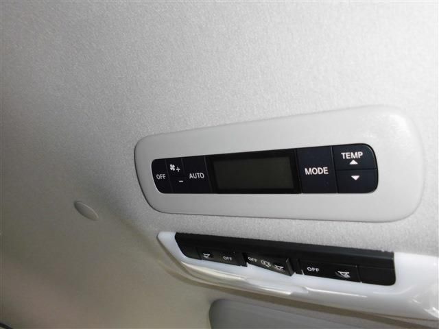 Nissan SERENA 2020-11 182215-24