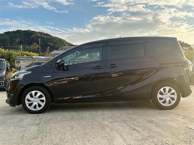 Toyota SIENTA 2018-03 196021-7