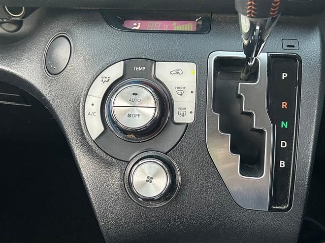 Toyota SIENTA 2018-03 196021-17