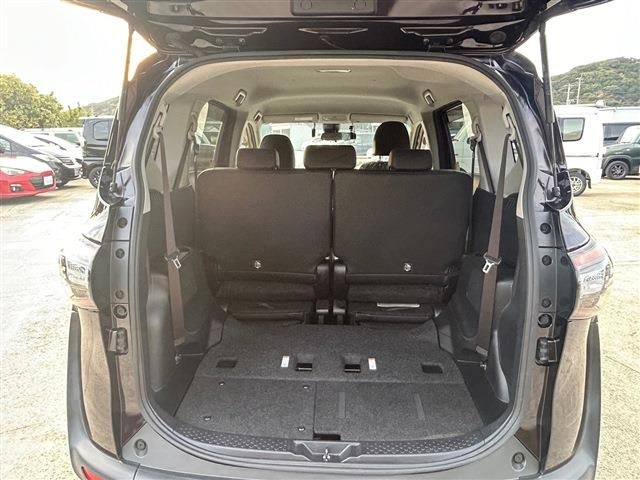 Toyota SIENTA 2018-03 196021-6