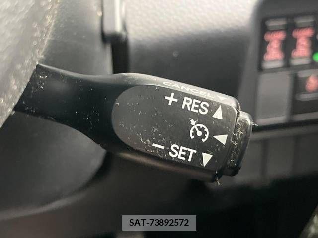 Toyota ROOMY 2017-05 222443-7