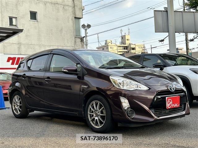 Toyota AQUA 2016-03 389280-2