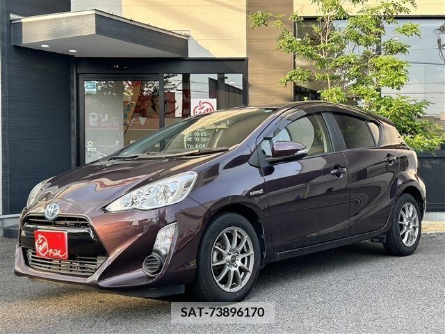 Toyota AQUA 2016-03 389280-0