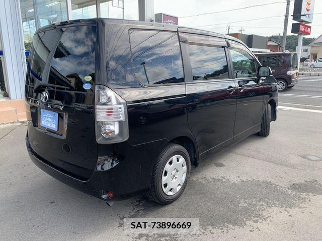 Toyota VOXY 2010-03 200941-9