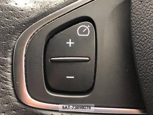 Renault LUTECIA 2016-06 337952-3