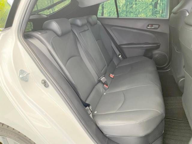 Toyota PRIUS 2019-05 180979-9