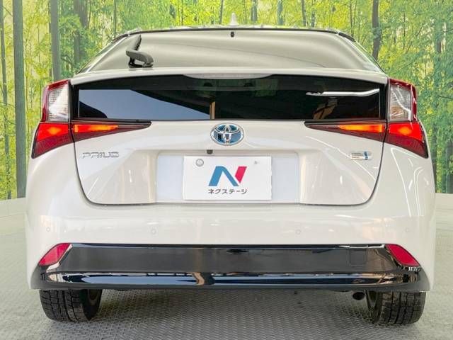 Toyota PRIUS 2019-05 180979-15