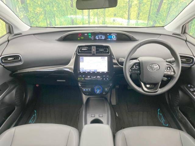 Toyota PRIUS 2019-05 180979-1