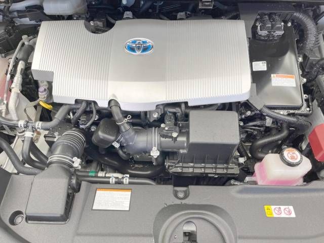 Toyota PRIUS 2019-05 180979-18