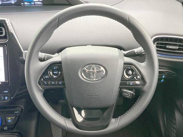 Toyota PRIUS 2019-05 180979-11