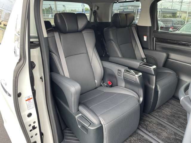 Toyota ALPHARD HYBRID 2021-08 7238-18