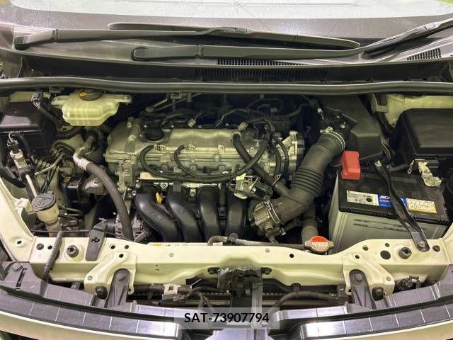 Toyota VOXY 2017-03 288917-19