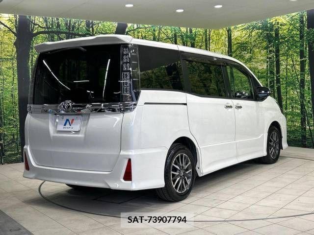 Toyota VOXY 2017-03 288917-18