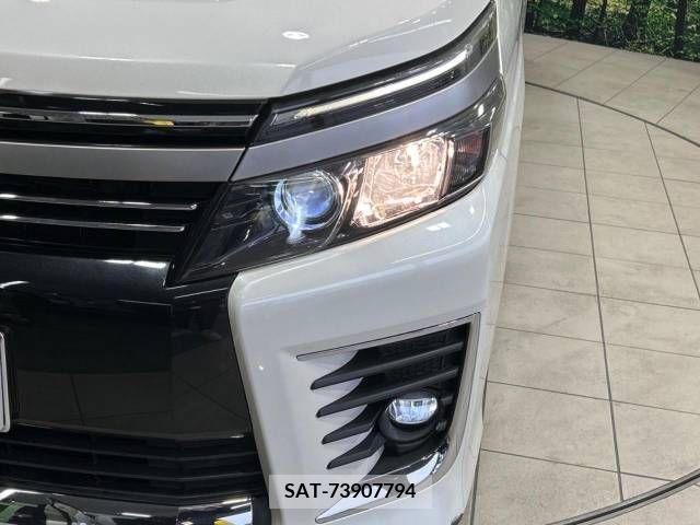 Toyota VOXY 2017-03 288917-13