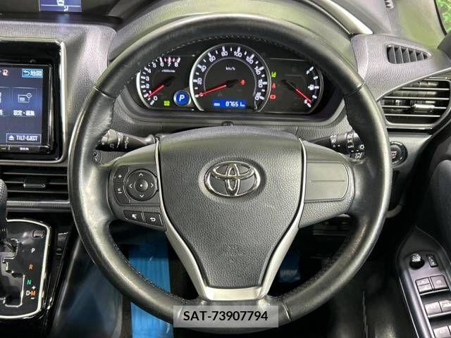 Toyota VOXY 2017-03 288917-12