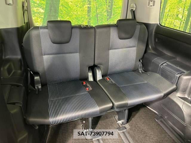 Toyota VOXY 2017-03 288917-10