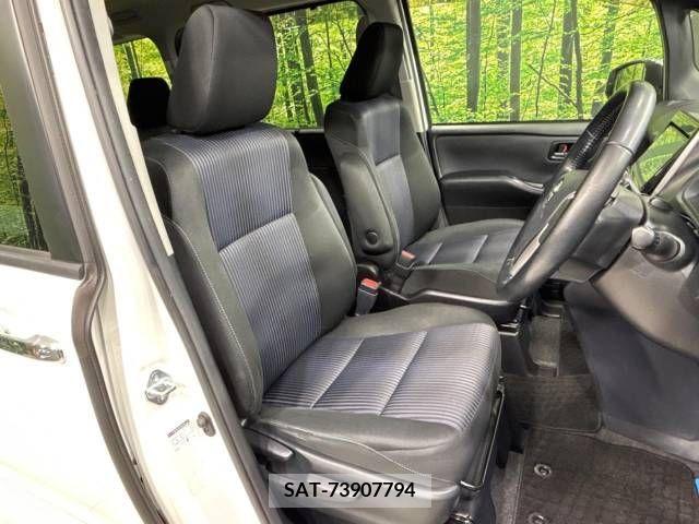 Toyota VOXY 2017-03 288917-8