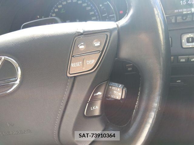 Lexus LS 2011-05 388315-12