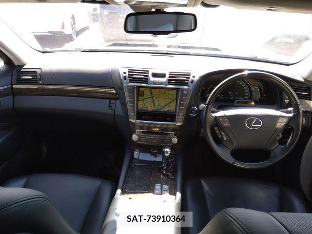 Lexus LS 2011-05 388315-2